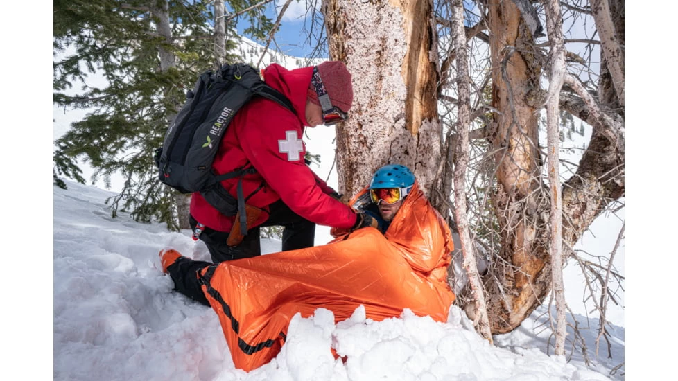 Survive Outdoors Longer Emergency Bivvy With Rescue Whistle 7 Survive Outdoors Longer Emergency Bivvy With Rescue Whistle - Image 5