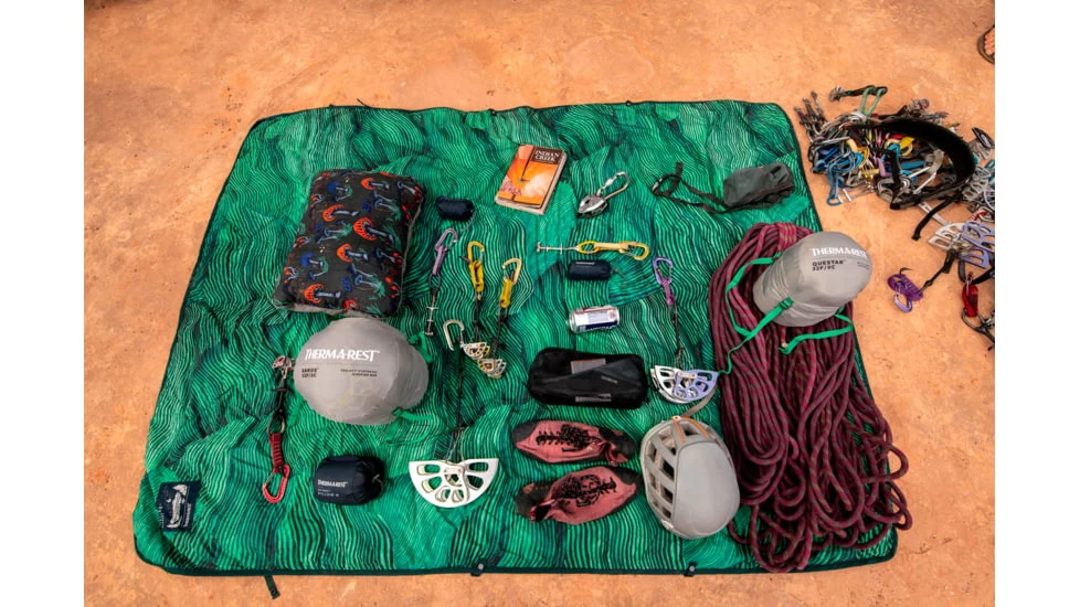 Thermarest Compressible Pillow Cinch 11 Thermarest Compressible Pillow Cinch - Image 9