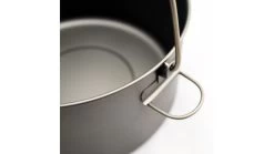 TOAKS Titanium 2000ml Pot W/Bail -Outdoor Camping Equipment Store opplanet toaks titanium 2000ml pot w bail grey pot 2000 bh av 3